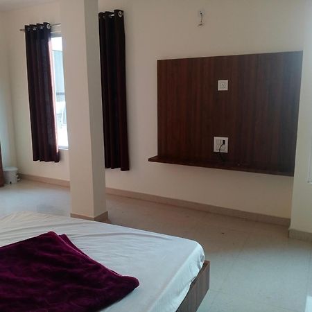 Hotel Soham Palace Ujjain Eksteriør billede