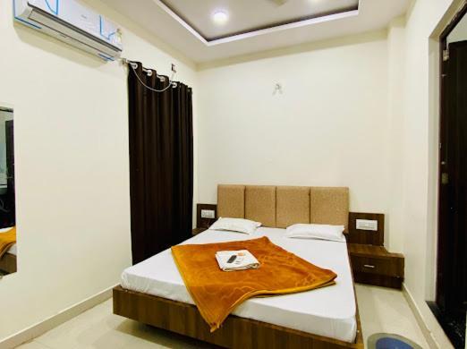 Hotel Soham Palace Ujjain Eksteriør billede