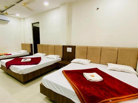 Hotel Soham Palace Ujjain Eksteriør billede